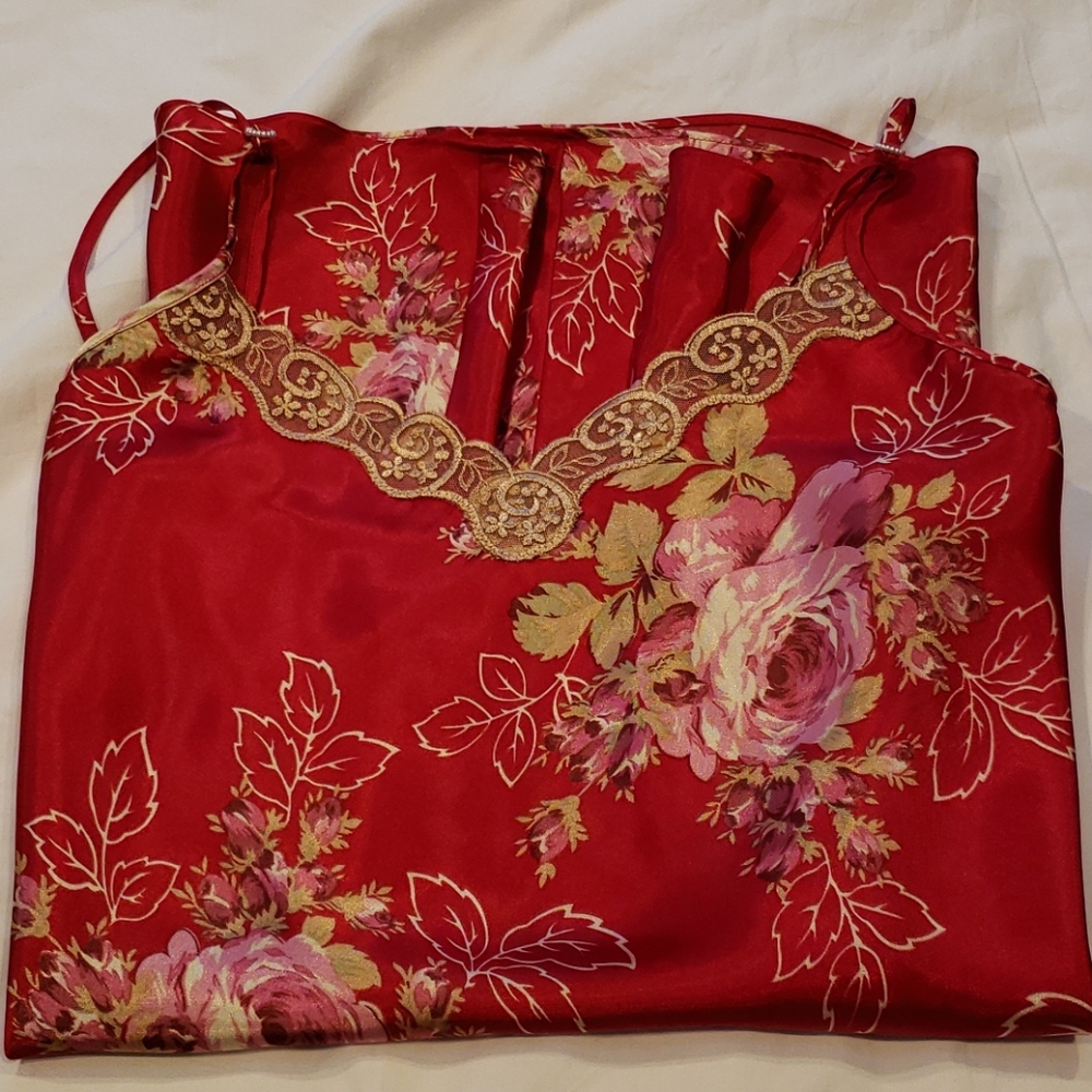L.A. Intimates Rose Print Nightgown/Slip - Picture 1 of 7